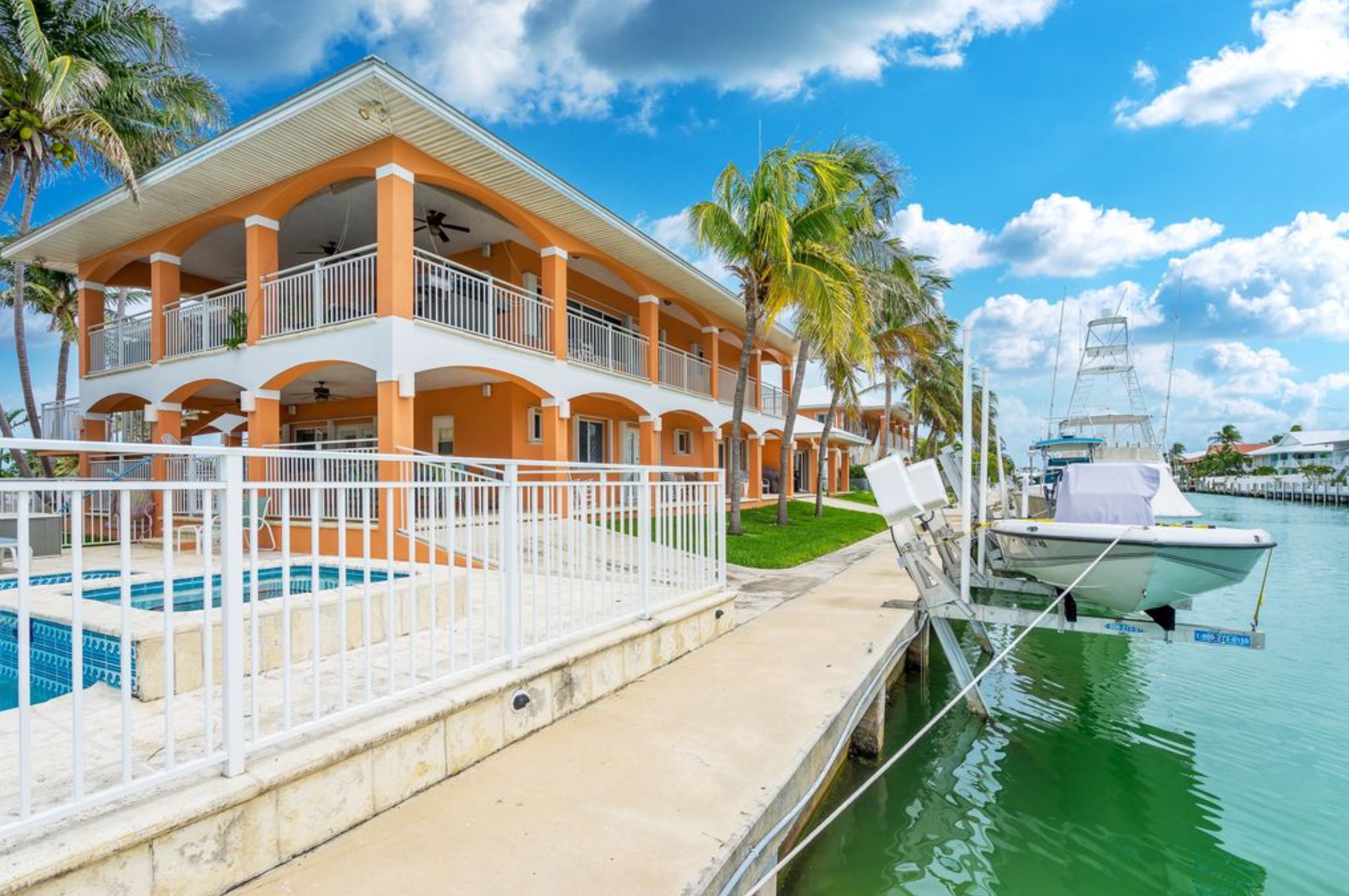 Key Colony Beach Rentals, Sleeps 12, Fl Keys, Deep Water Dock, 5 Bedrooms, Waterfront, Pool, Dock,  -- Donald Goodwin