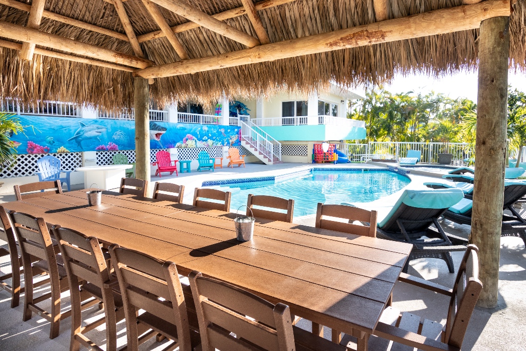 Sombrero Beach Rentals, Sleeps 14, Waterfront, Sombrero Beach, Florida Keys Rentals, Private Pool, Dock  -- Nicole D