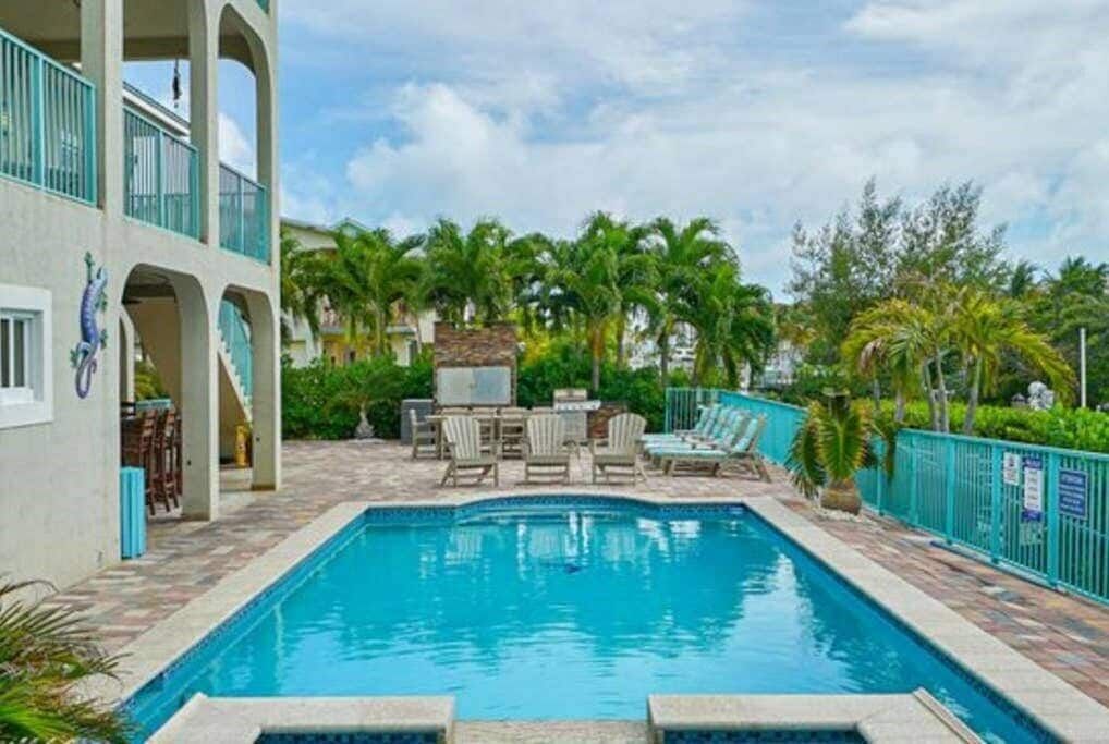 villas for rent in the keys